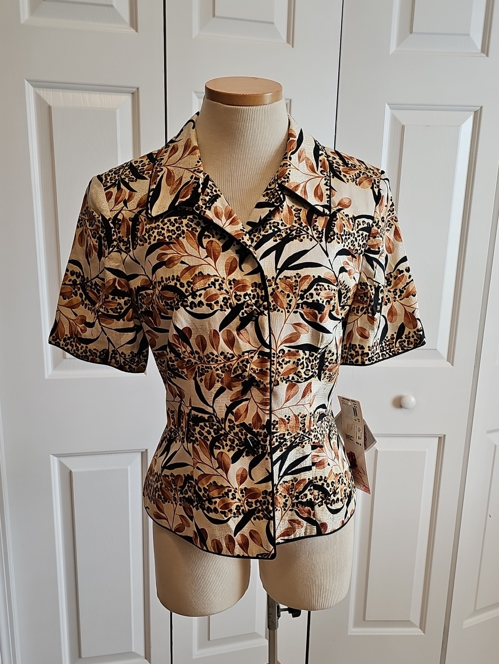 Adrianna Papell Silk Animal Leaf Blouse Womens Size 10 Tan Black Leopard Vintage